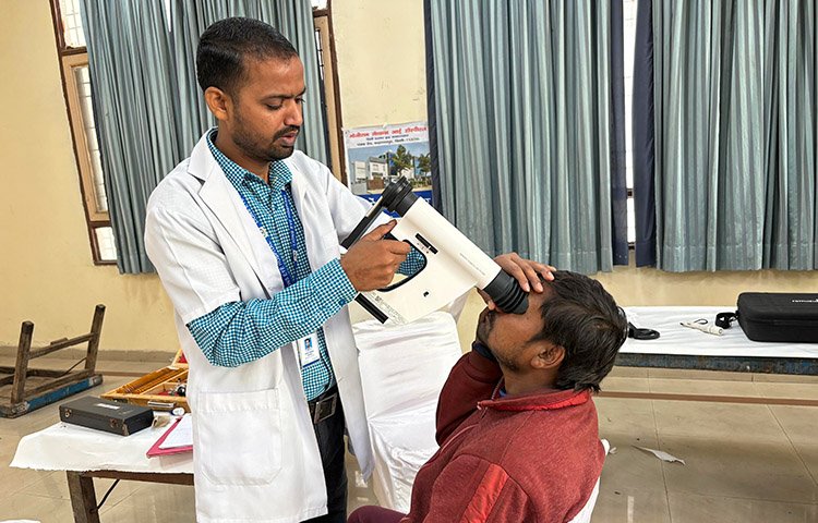 Free Eye Screening & Cataract Surgery Camp by New G9 Jansewa Foundation